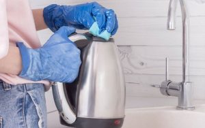 Hệ lọc tổng mới lắp nhưng nước vẫn có mùi: nên kiểm tra từ đâu?